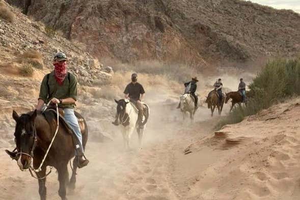 Paseo a caballo por el desierto de Las Vegas